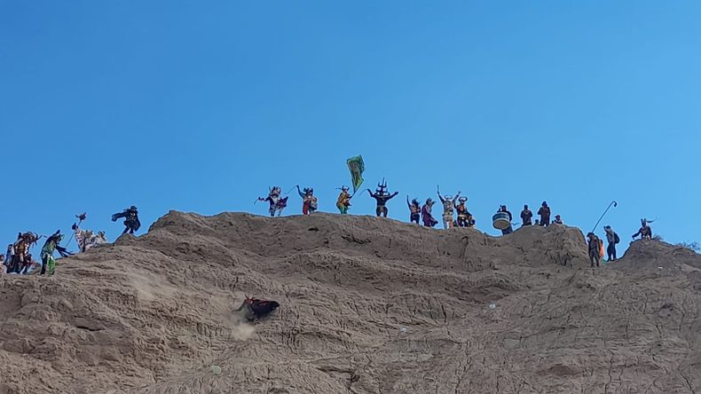 Carnaval 2026: Así se vivió la Bajada de los Diablos de Los Alegres de Uquía