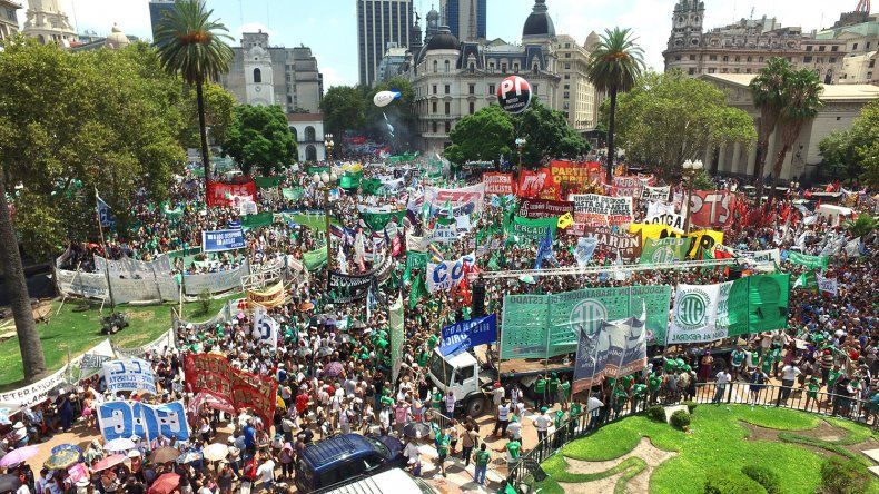 Con paros y movilizaciones, Capital Federal mostró su enojo por las reformas que vienen