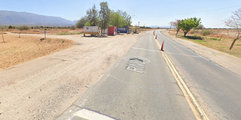  Choque en RN N° 141, a la altura del puesto caminero La Florida, a unos 20 kilómetros de la localidad de Chepes, La Rioja.