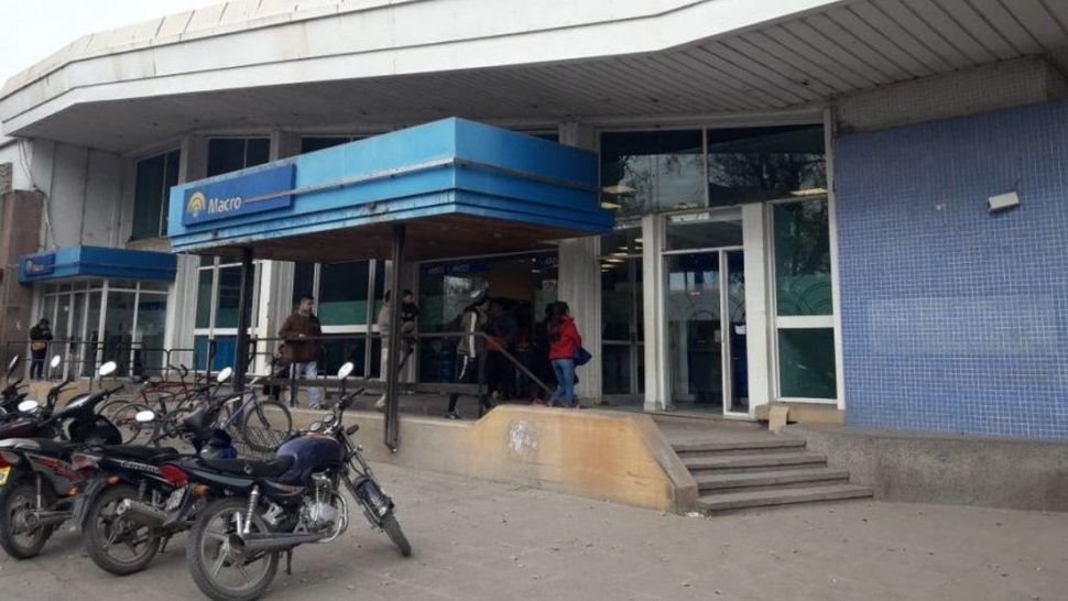 Palpalá: condenaron a tres hombres por robo en un banco