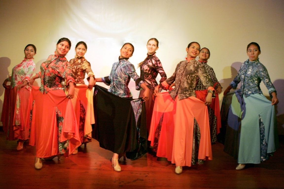 Convocatoria a bailarines