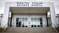 ¿Llegan extranjeras a parir a Salta? Qué explicaron los médicos del Materno Infantil.