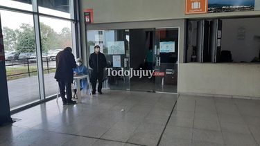 Terminal de San Salvador detectaron tres casos positivos de Covid-19