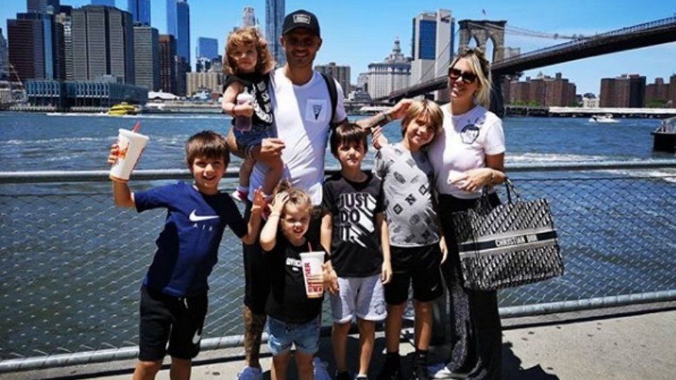 Icardi sorprendió con una publicación caricaturesca de la familia que formó con Wanda