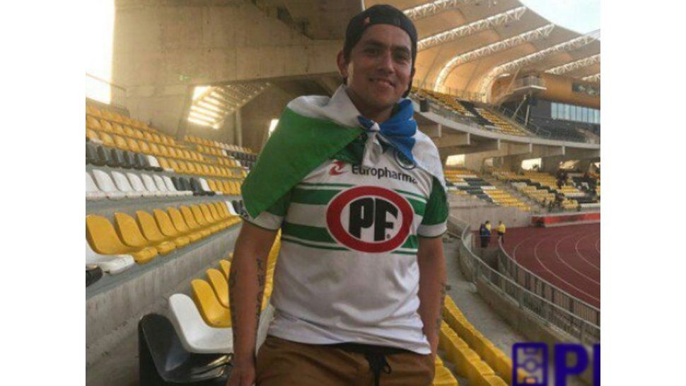 loco por el futbol: viajo dos dias para ir a ver a su equipo y fue el unico hincha en la tribuna