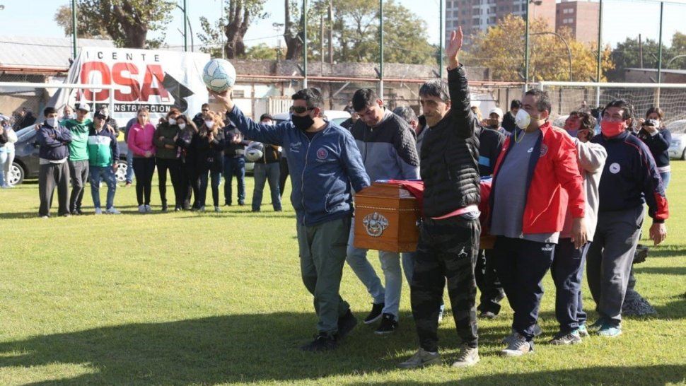 La despedida al Trinche fue en su cancha