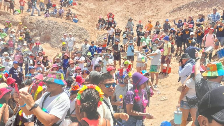 Maimará celebra el carnaval junto a la comparsa cerro Negro