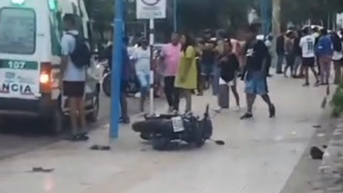 Motociclista perdió la pierna tras ser emebestido por un auto