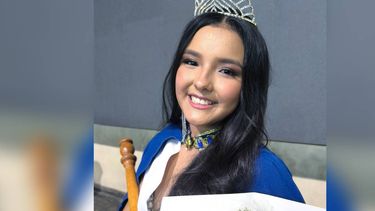 La EET de Palpalá coronó a Bianca Zamira Zúñiga La EET de Palpalá coronó a Bianca Zamira Zúñiga
