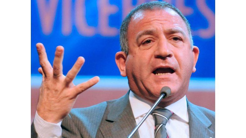 Desplazan a Luis Juez de la embajada argentina en Ecuador