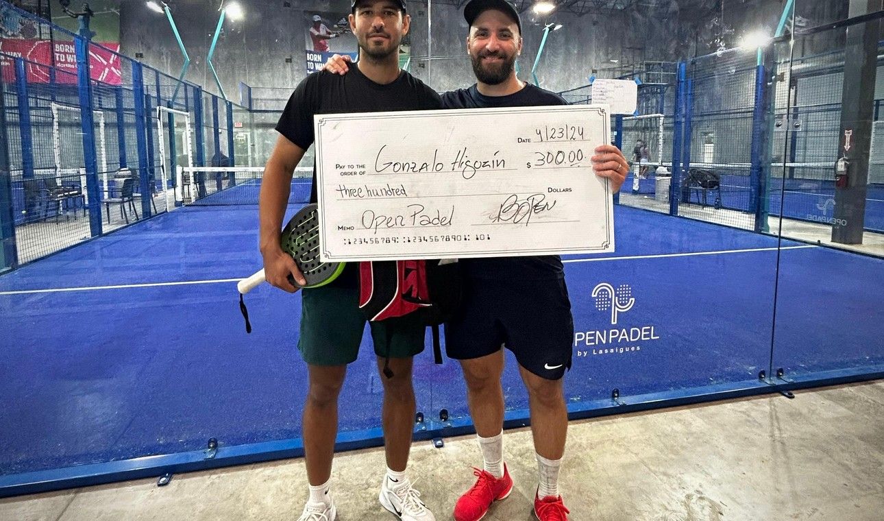 El Pipita Higuaín se coronó campeón de pádel en Miami.&nbsp;