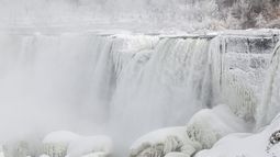Se congelaron parcialmente las Cataratas del Niagara Se congelaron parcialmente las Cataratas del Niagara