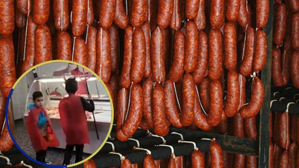 Nenes pidieron caramelos por Halloween pero el carnicero les dio chorizos.&nbsp;