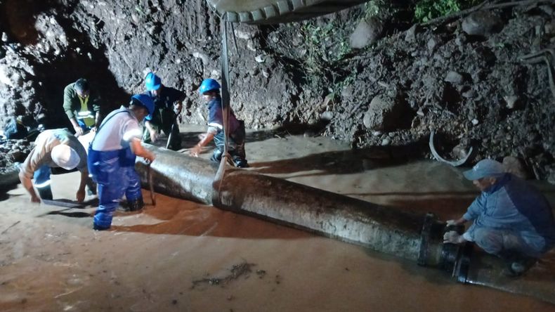 Entre esta noche y mañana a la mañana se normalizará el servicio de agua