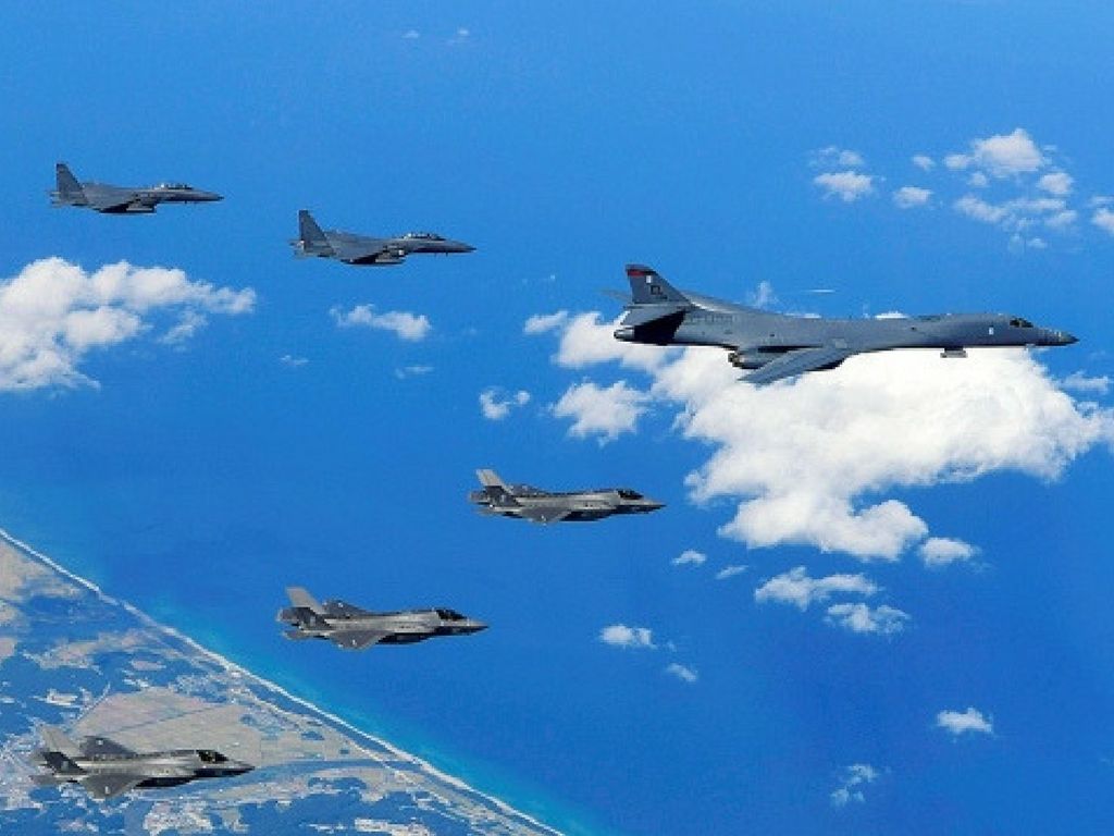 Aviones bombarderos
