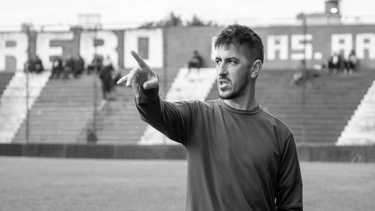 Conmoción en el fútbol argentino: declararon la “muerte cerebral” de Santiago Fredes. Conmoción en el fútbol argentino: declararon la “muerte cerebral” de Santiago Fredes.
