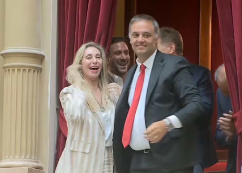 Karina Milei y Manuel Adorni celebraron la media sanción a la reforma laboral