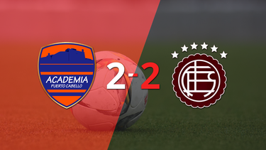 En un emocionante partido, Puerto Cabello y Lanús empataron 2-2