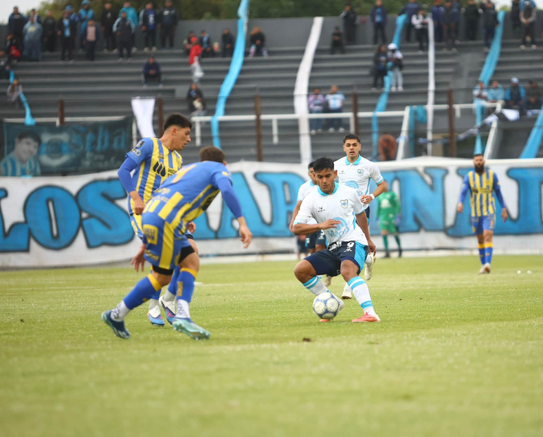 Gimnasia de Jujuy ante Atlanta.