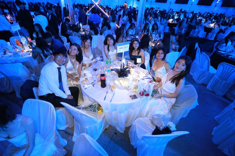 Las mejores fotos de lo que fue la Cena Blanca 2025 en capital