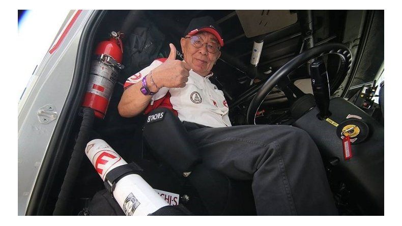 El Abuelo del Dakar, el piloto japonés de 76 años que está en plena carrera