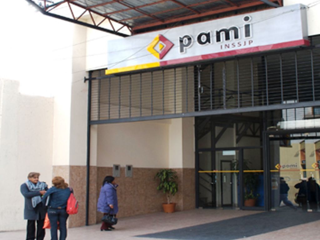 Justicia ordenó a clínicas y sanatorios atender al PAMI