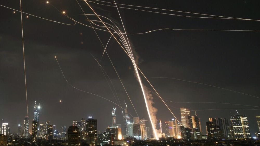 Irán dijo que sigue abierto al diálogo tras el cese de los ataques contra Israel. Irán dijo que sigue abierto al diálogo tras el cese de los ataques contra Israel.
