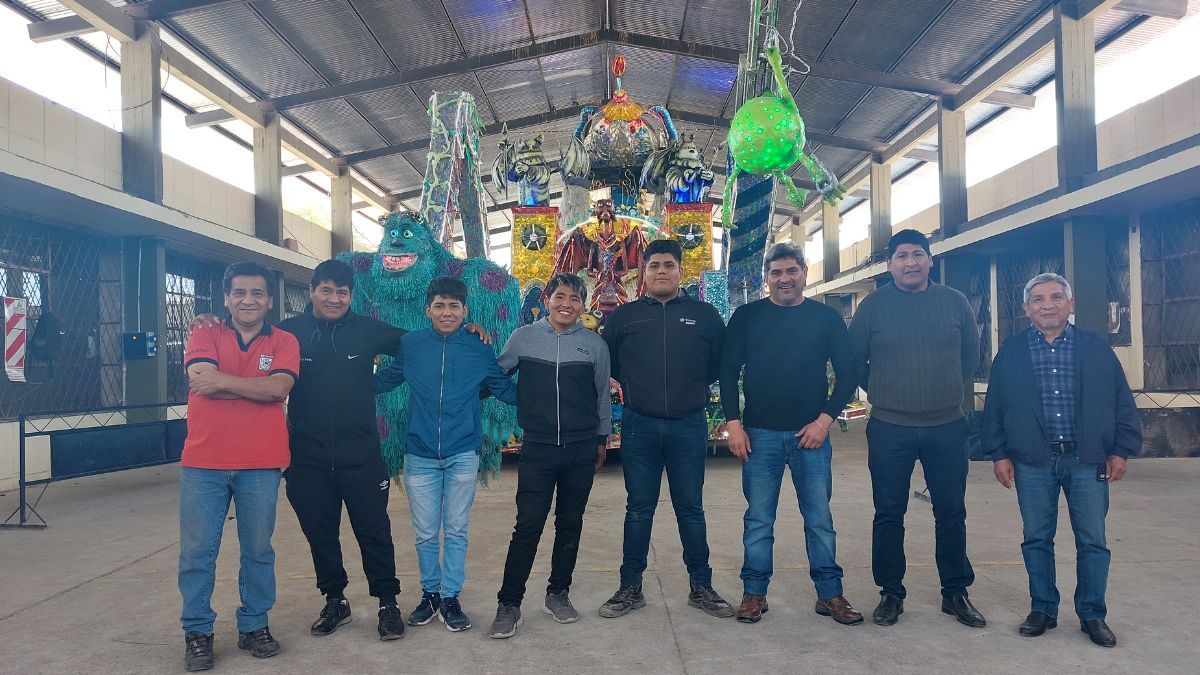 Alumnos y docentes salteños visitaron el canchón de la EET de Palpalá.