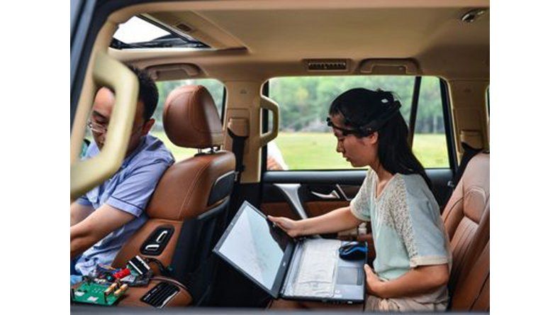 Autos controlados por la mente