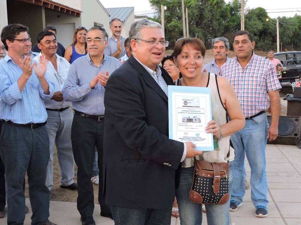 Acto de entrega en Calilegua