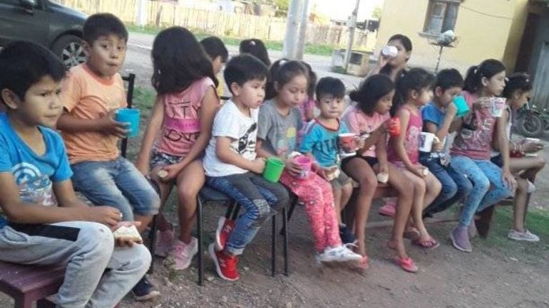 Chicos de Caimancito que asisten al merendero y necesitan ayuda.