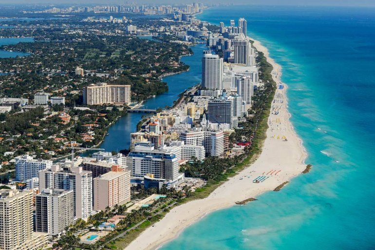 Miami busca picar en punta como destino para ir a vacunarse.