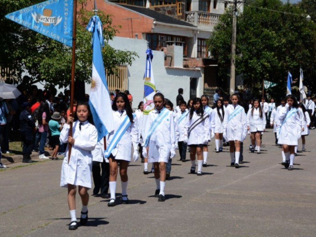 Acto y desfile