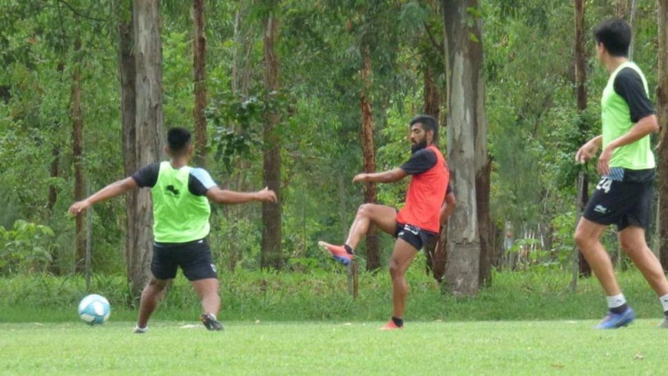 Gimnasia está en Santiago del Estero con tres caras nuevas