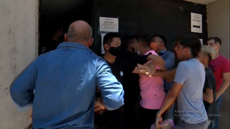Incidentes en la puerta de Tribunales.&nbsp;