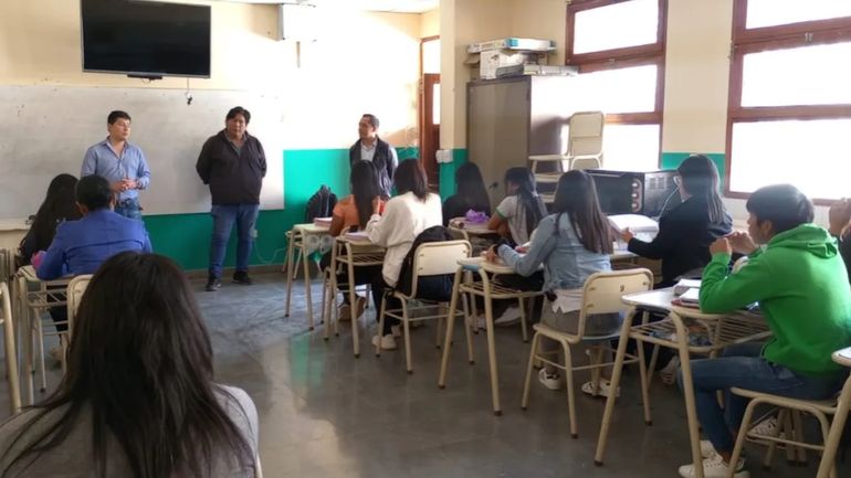 Orientación para adolescentes y jóvenes (Foto ilustrativa) 