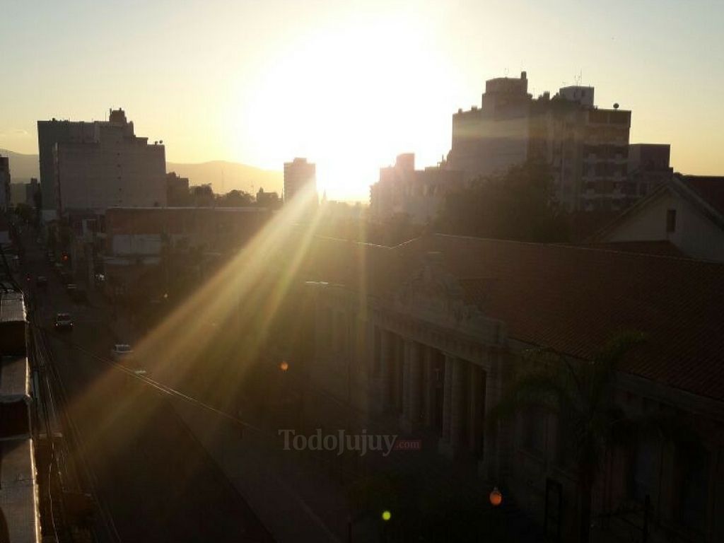 Amanecer en San Salvador de Jujuy