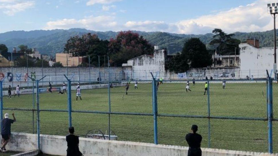 Cuyaya 0 - Zapla 0: Empate sin goles en el partido de la primera fecha de la Liga Regional
