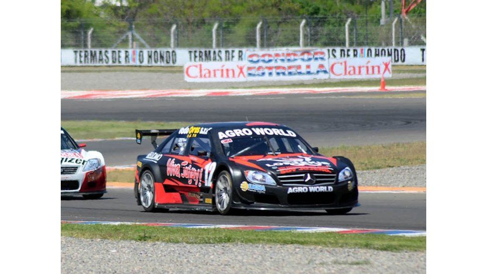 Federico Moisés en pista