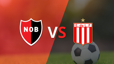 Newell`s logró un agónico empate ante Estudiantes
