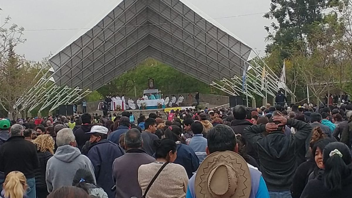 Río Blanco miles de jujeños en el segundo domingo