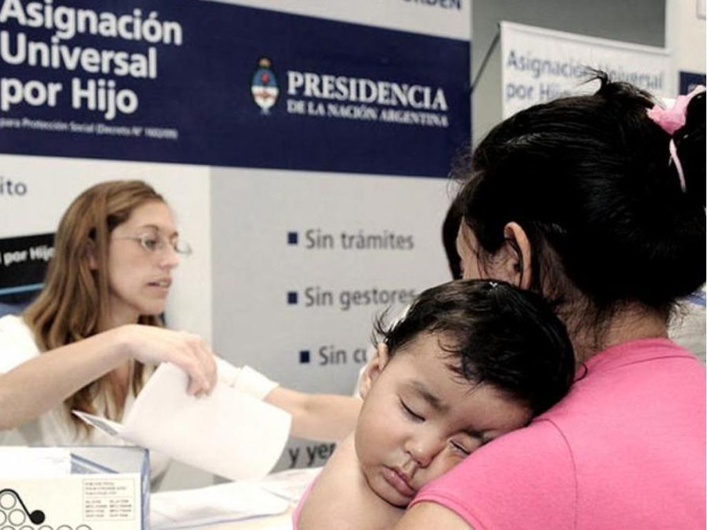 Pago del Complemento de AUH de ANSES.