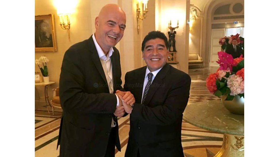 Maradona e Infantino