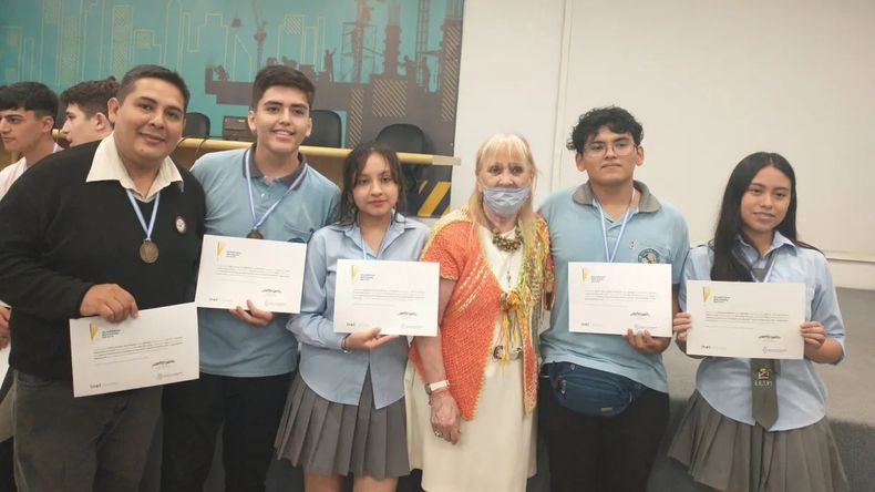 Estudiantes de La Quiaca sobresalieron en la Olimpiada Nacional de Educación Técnica Estudiantes de La Quiaca sobresalieron en la Olimpiada Nacional de Educación Técnica