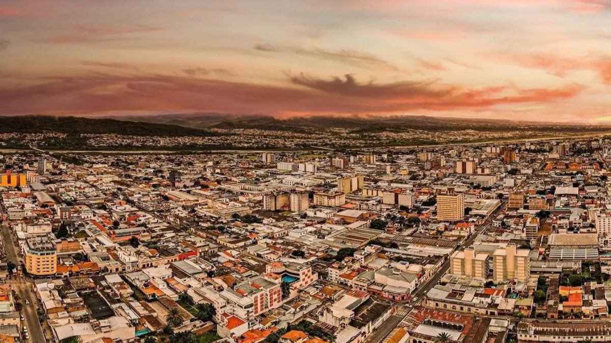 San Salvador de Jujuy: buscan preservar fachadas de edificios históricos