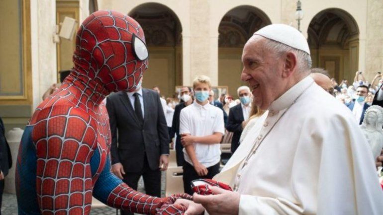 El Papa Francisco se reunió con El Hombre Araña.&nbsp;
