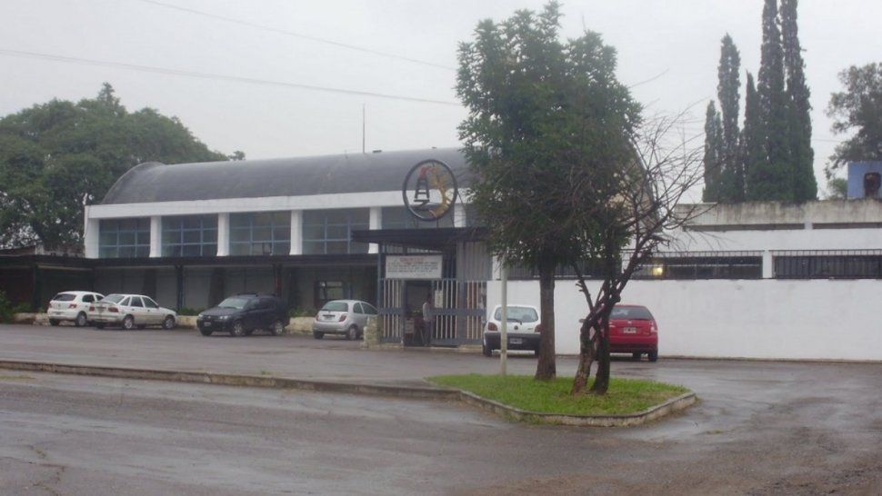 ¡felicidades merengues! hoy altos hornos zapla cumple 72 anos