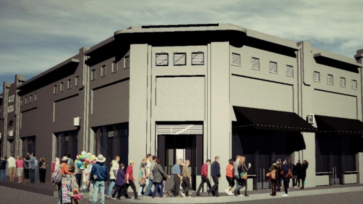 El municipio capitalino hizo entrega de las adjudicaciones a viejos puesteros y nuevos que se sumaran al renovado mercado 6 de agosto que se inaugura en abril.
