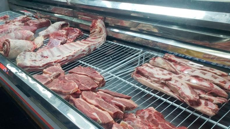 El Gobierno acordó con los supermercados no subir los precios de la carne.&nbsp;