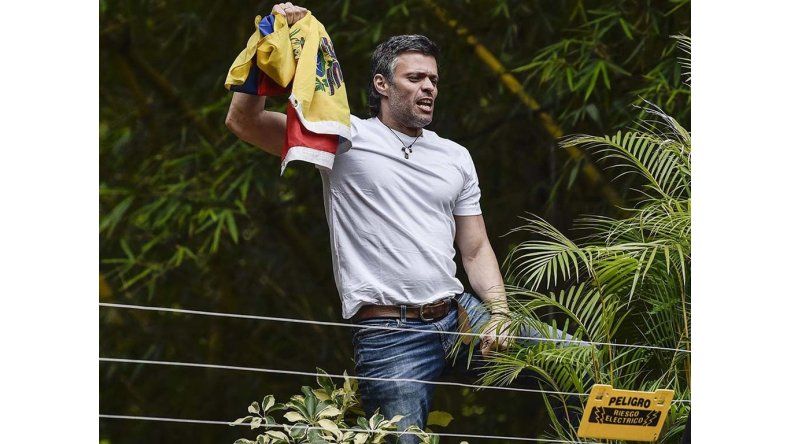 Leopoldo López ya en su domicilio